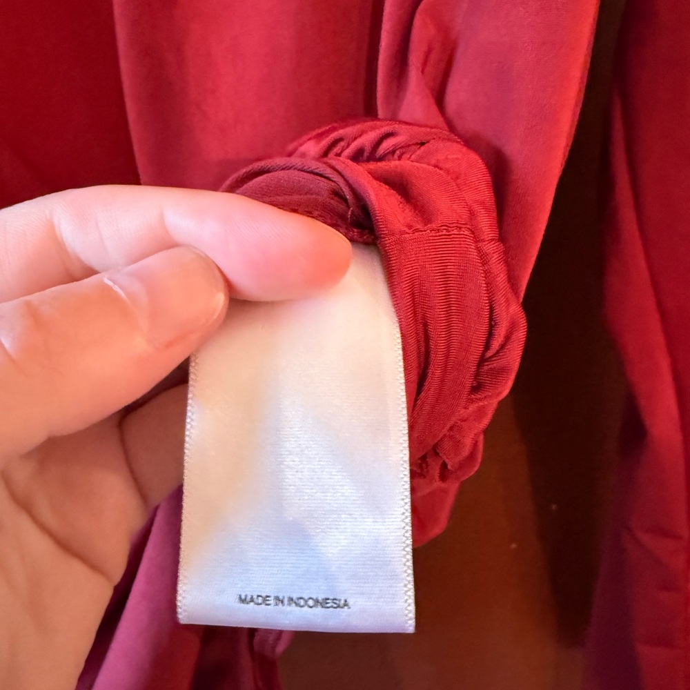 Express Draped Blouse - Picture 5 of 6